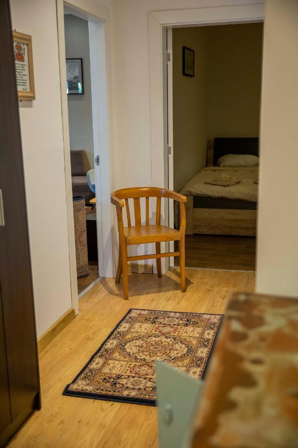 Central Sofia 3-Bedroom Apartment - Urban Art Gallery - Free Parking! Exterior foto